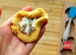 Potato and taro puree love cake (belongs to you) Illustrations of how to practice love) 6