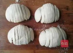 Illustration of how to make steamed buns 1