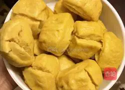 Pumpkin Steamed Buns Recipe Illustration 5