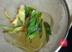 Illustration of how to make hand-caught cake embryos 7