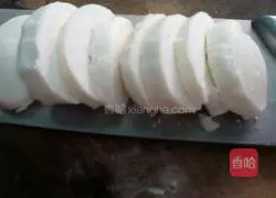 Illustration of how to make fried egg buns 1