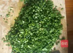 Illustration of how to make leek boxes 3