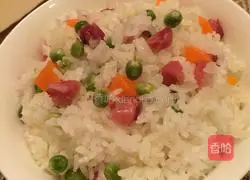 Illustration of how to make braised sausage and bean rice 9