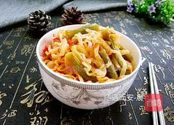 Illustration of how to make braised noodles 25