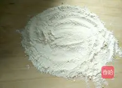 Illustration of how to make scallion rolls 4