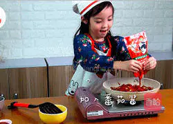 Illustration of how to make pasta that even a five-year-old baby can make 5