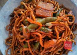 Illustration of braised noodles 9