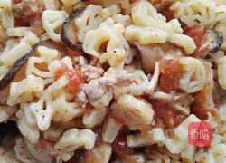 Illustration of how to make pasta 8