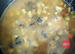 The rice cooker is for cooking rice.Practice illustration 7