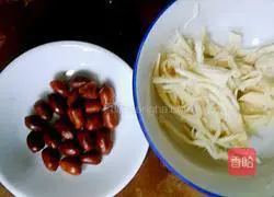 Illustration of how to make cold noodles with shredded chicken 1