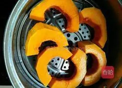 Illustration of how to make pumpkin hair cake 2