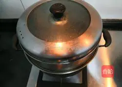 Illustration of how to make red rice cake 11