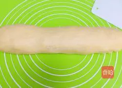 Illustration of how to make hamburger dough 12