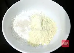 Illustration of how to make millet noodle cake 2