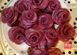 Illustration of how to make purple sweet potato rolls 6