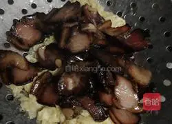 Illustration of how to make fried rice noodles with bacon 4