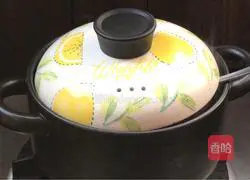 Illustration of how to make white fungus mixed rice porridge 5