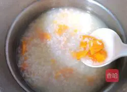 Illustration of how to make sweet potato porridge 6