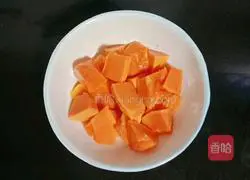 Illustration of how to make papaya and millet porridge 1