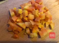 Illustration of how to make papaya and millet porridge 2