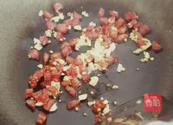 Illustration of Braised Radish and Sausage Rice 7