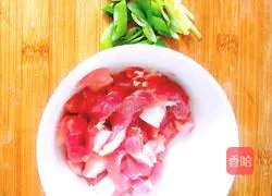 Illustration of Homemade Bean Braised Noodles 2