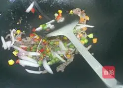 Black pepper beef tenderloin baked rice Illustration of how to do it 6