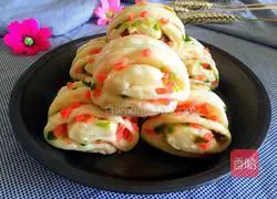 Illustration of how to make green onion and ham rolls 18