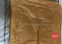 Strawberry and Mango Double Box Cake Recipe Illustration 12