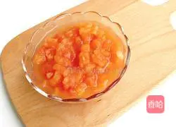 Illustration of how to make tomato, chicken and cheese stir-fried rice 3