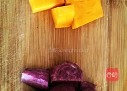 Purple sweet potato and pumpkin whole grain hair cake (9-month-old baby complementary food) recipe illustration 2