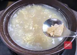 Tremella and millet porridge recipe 7