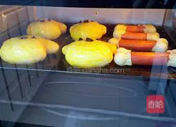 Illustration of how to make a puppy chew a bone burger 17