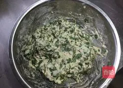 Illustration of how to make wasp vegetable pot stickers (purslane) 2