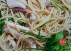 Illustration of how to make seafood pasta 9