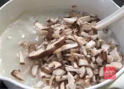 Illustration of how to make wolfberry and shrimp skin porridge 7