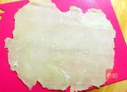 Illustration of how to make bacon rose rolls 3 