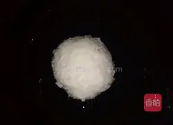 How to make football rice balls Illustration 4