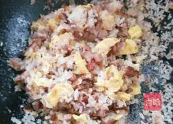 Red Sausage Baked Rice Recipe Illustration 11