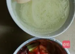 Illustration of how to make breakfast rice noodles 1