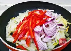 Illustration of how to make assorted fried rice noodles 8