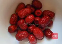 Illustration of how to make black rice and red date porridge 2