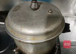 Illustration of how to make eight-treasure porridge 5