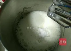 Illustration of how to make meat floss box cake 3