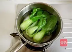 Illustration of how to make sausage clay pot rice 3