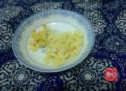 Illustration of how to make cold noodles with red pepper and minced meat 2