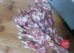 Cantonese Style Cured Meat Claypot Rice Recipe Illustration 2