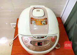 Illustration of how to make cucumber minced meat porridge 3