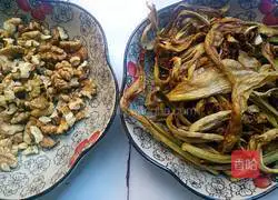 Lily Illustration of how to make Hanamaki 3