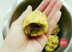 Illustration of how to make Yuqianer Wowotou 4